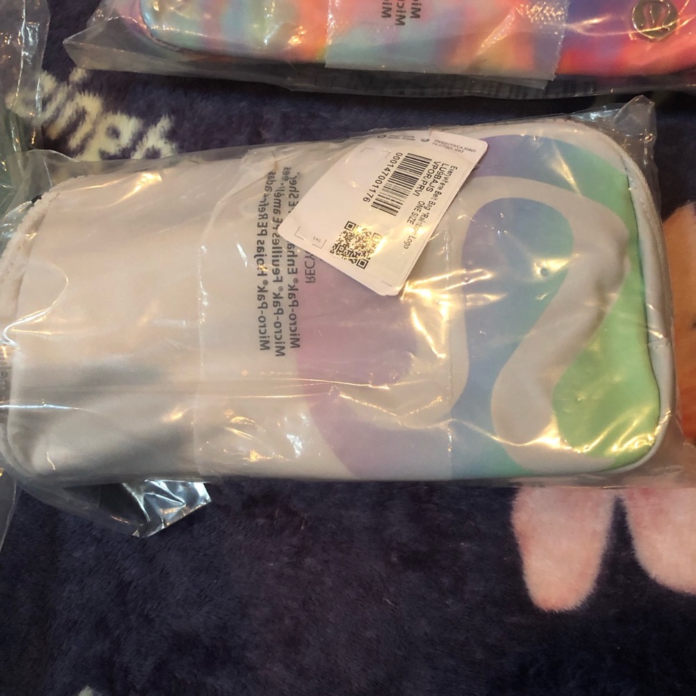 Lululemon Everywhere Belt Bag NIP NWT